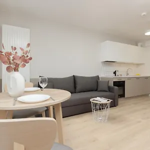 Mokotow Business Center By Renters Апартаменты