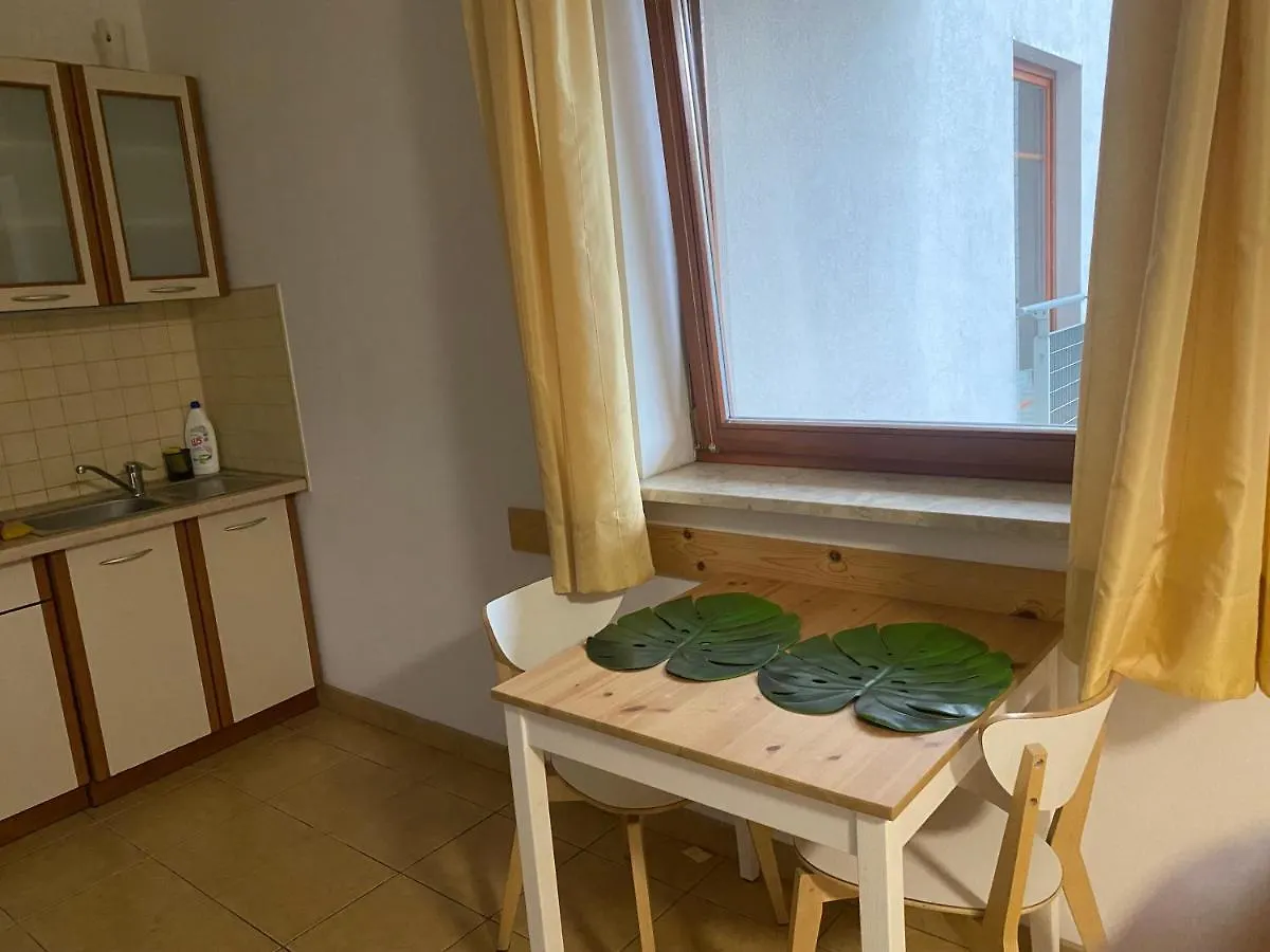 Komfortowy Apartament Na Florianskiej, Park Praski, Dw Wilenski,W Odleglosci Spaceru Od Starego Miasta, Milo Widziec Gosci Ze Zwierzetami Варшава 0*,  Польша